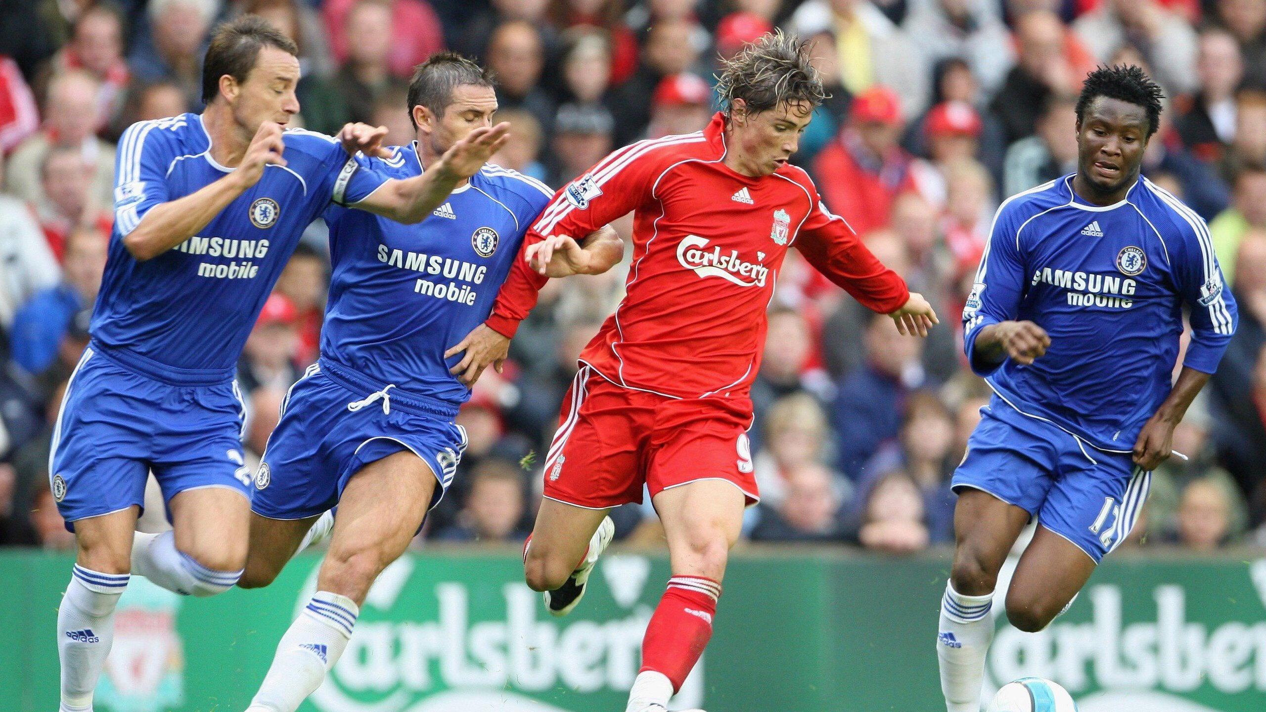 赛道与绿茵场，速度与激情的双重奏